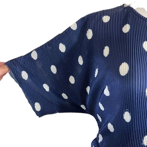 ASOS Navy Blue and White Polka Dot Romper Size 6 Accordion Pleated Shorts Tie - Picture 5 of 7